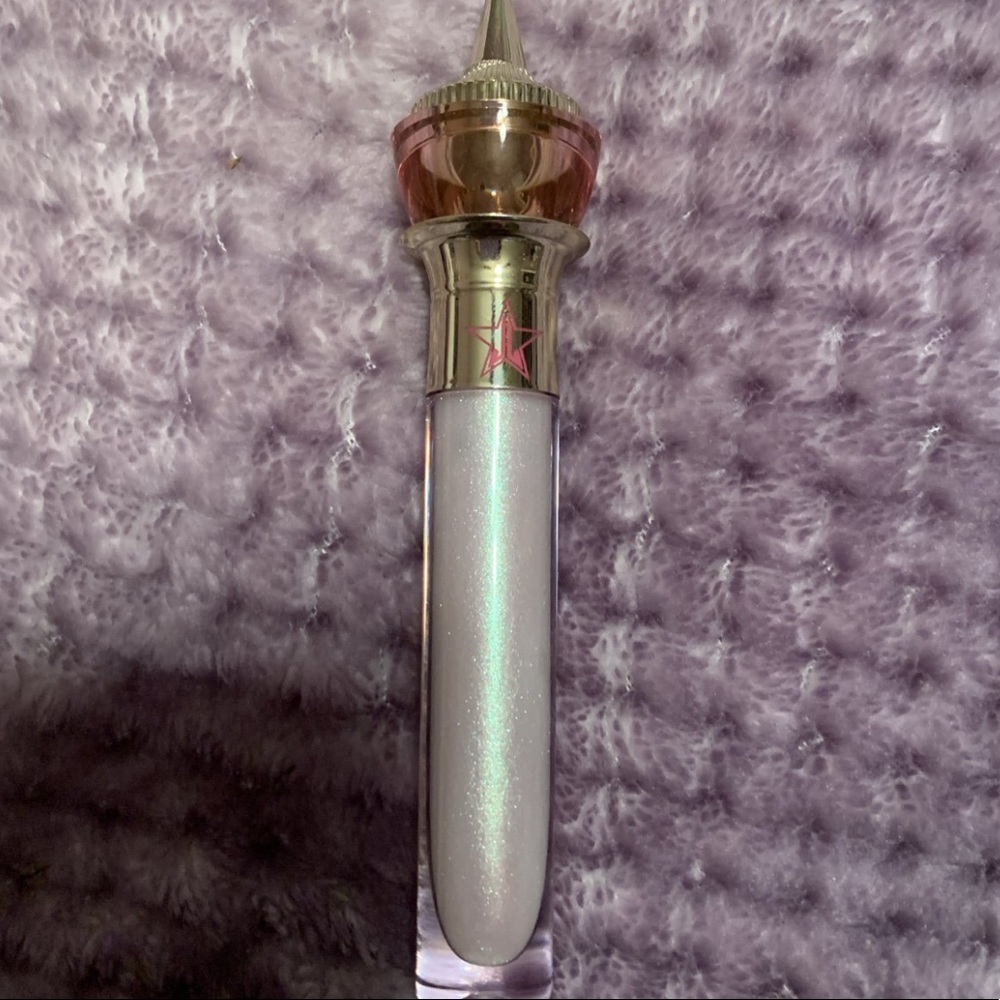 Jeffree Star LipGloss in SKY HIGH
